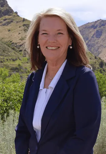 lori operations manager